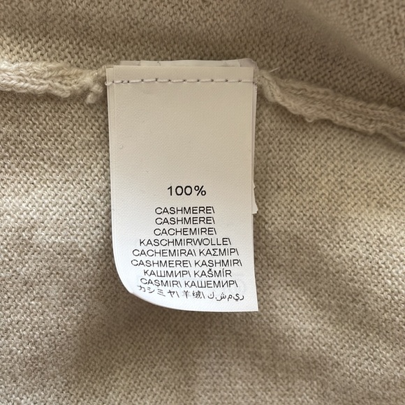 Beautiful Brunello Cucinelli Cashmere V-neck Sweater - Picture 4 of 4